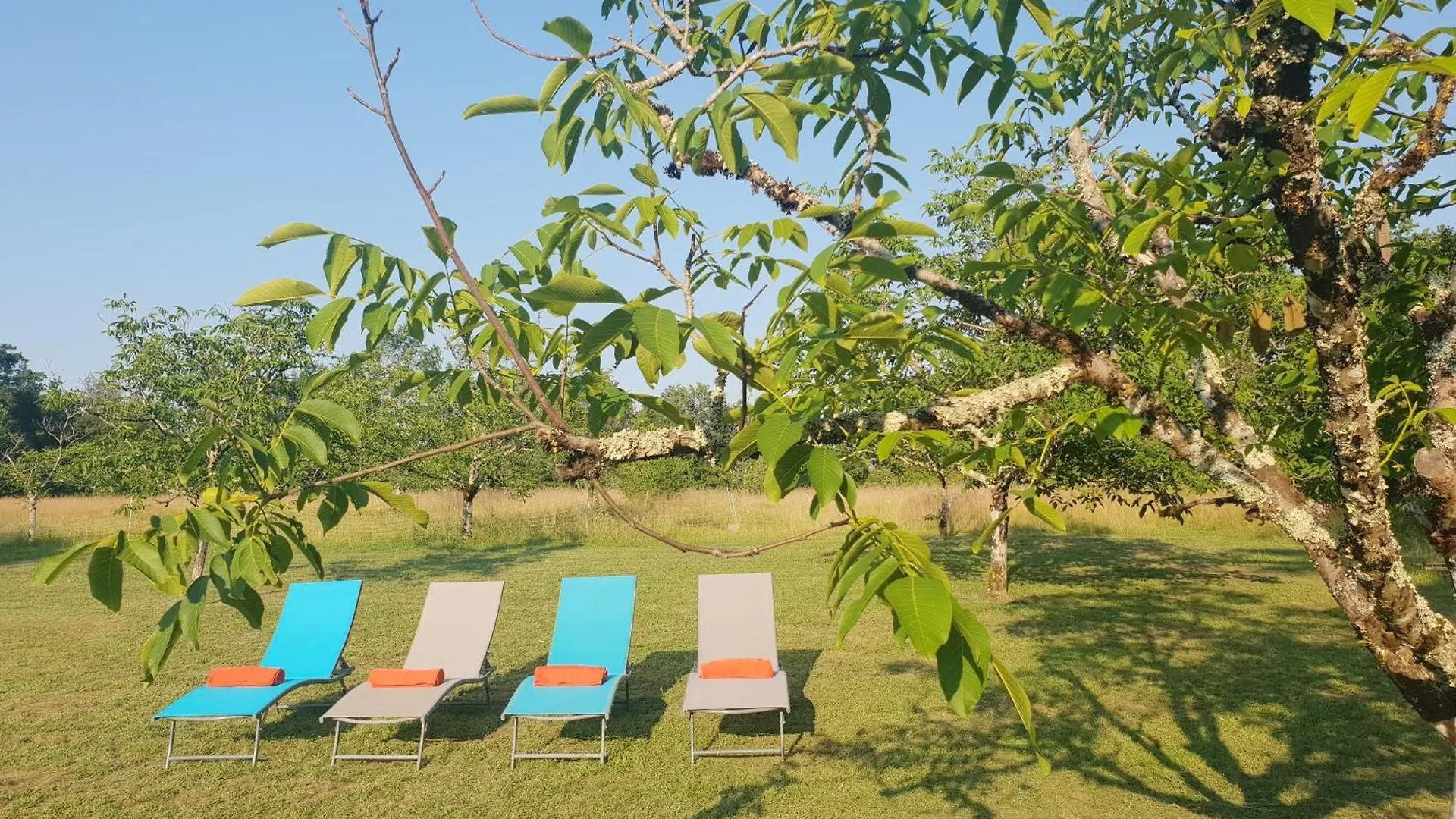 הוילה Lacapelle-Cabanac Rusty Shears46 Eclectic Couples Escape, Hot Tub & Cahors Vineyards 0*,  צרפת
